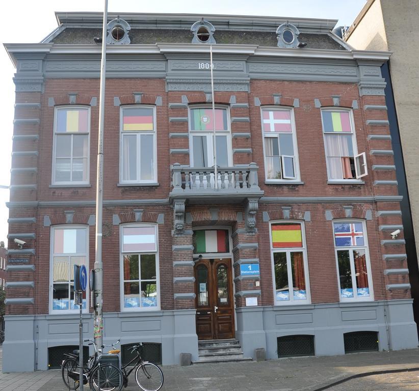Breda Hostel / Youth Hostel ภายนอก รูปภาพ