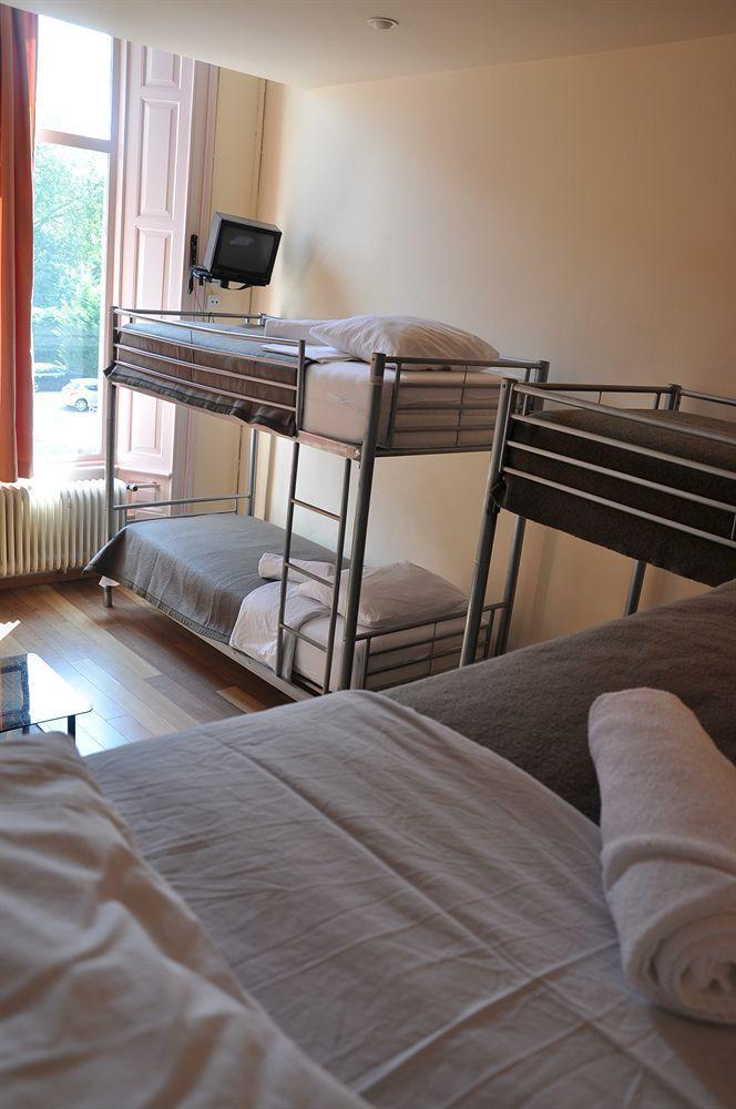 Breda Hostel / Youth Hostel ภายนอก รูปภาพ