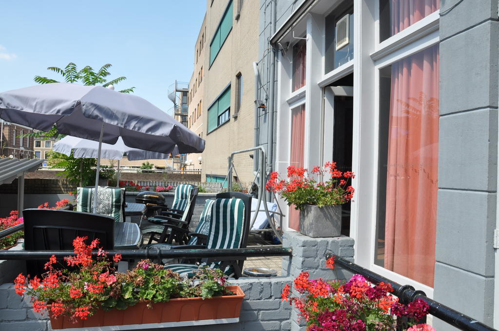 Breda Hostel / Youth Hostel ภายนอก รูปภาพ